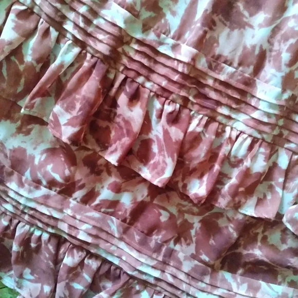 Simply Vera Vera Wang Ruffle faux wrap dress, size Medium - Picture 4 of 10